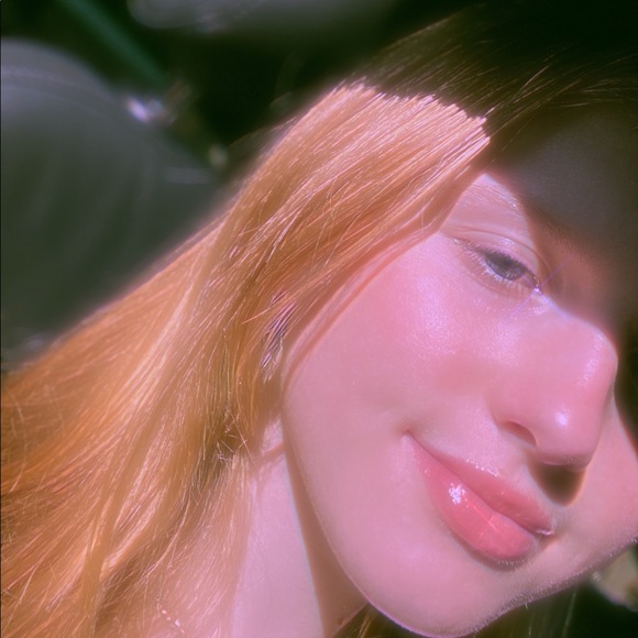 Meet your Posher, Lisette - Picture 2 of 5